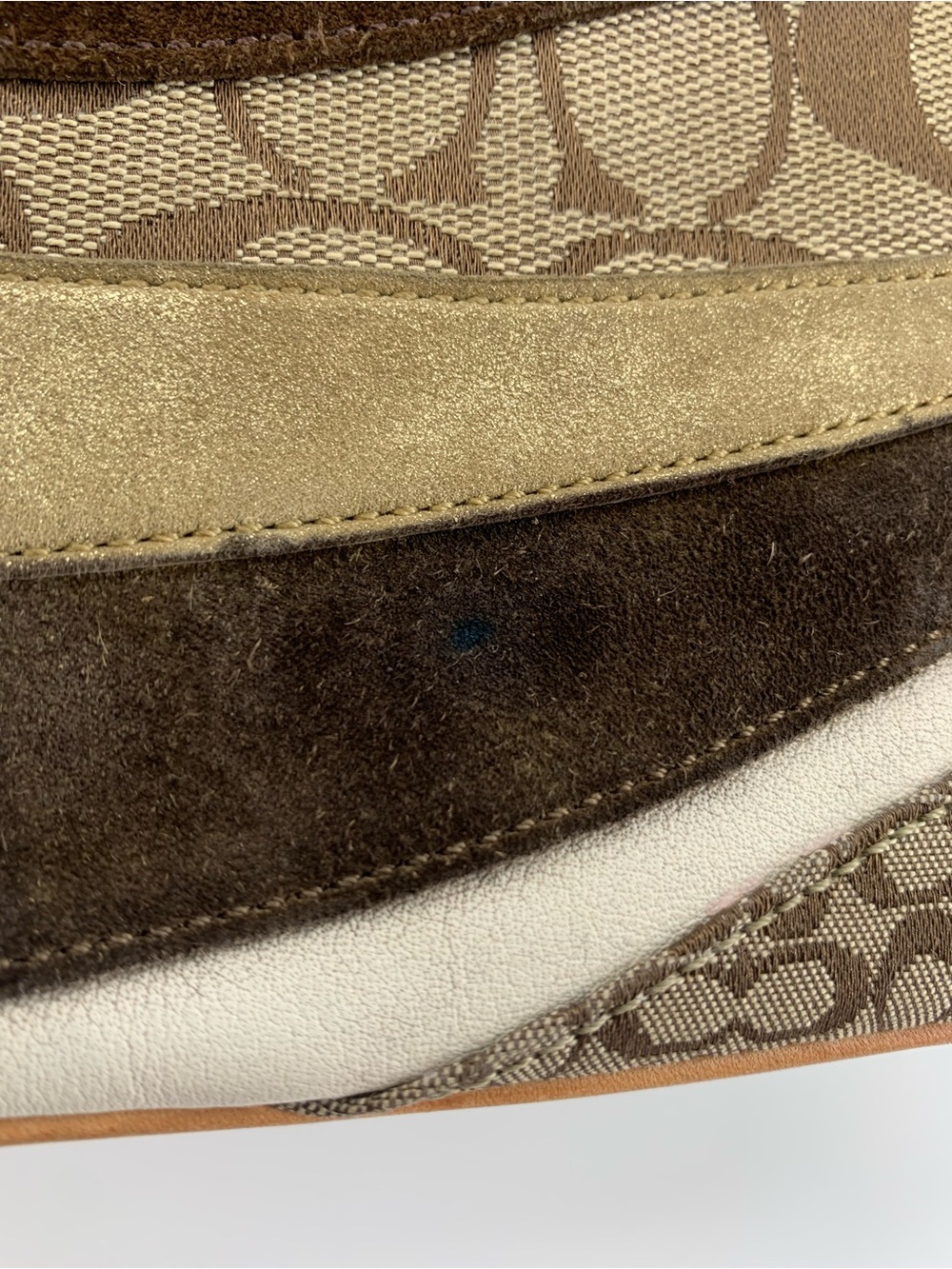 Coach Wave Patchwork Wristlet – Suede, Metallic Leather & Signature Jacquard - Picture 5 of 9
